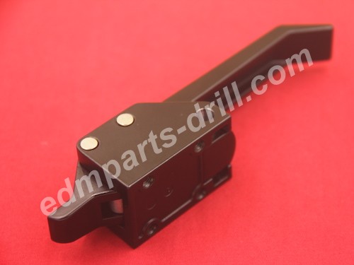 135010835 AgieCharmilles CUT Lever latch