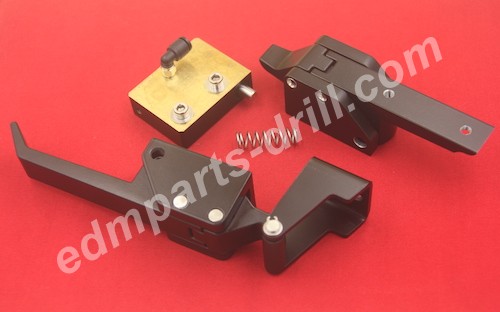 204344590 135007078 135010835 135006465 Charmilles EDM door handle and lock